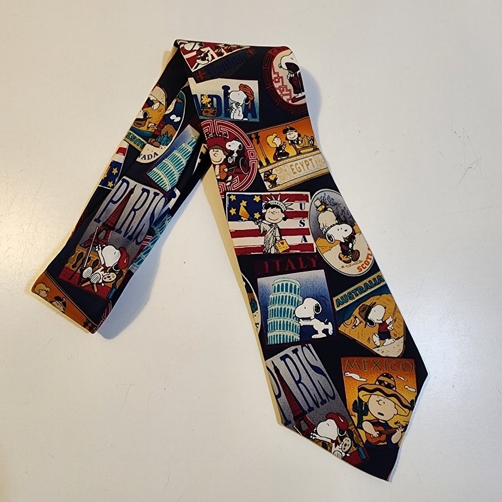 PEANUTS Colorful Cartoon Travel Theme Necktie